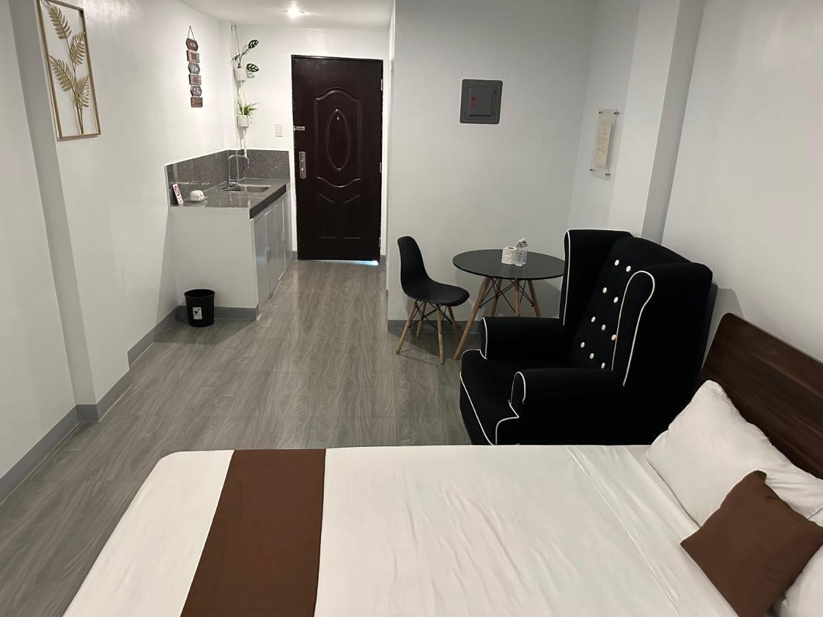 Aden Hotel Makati City Luaran gambar