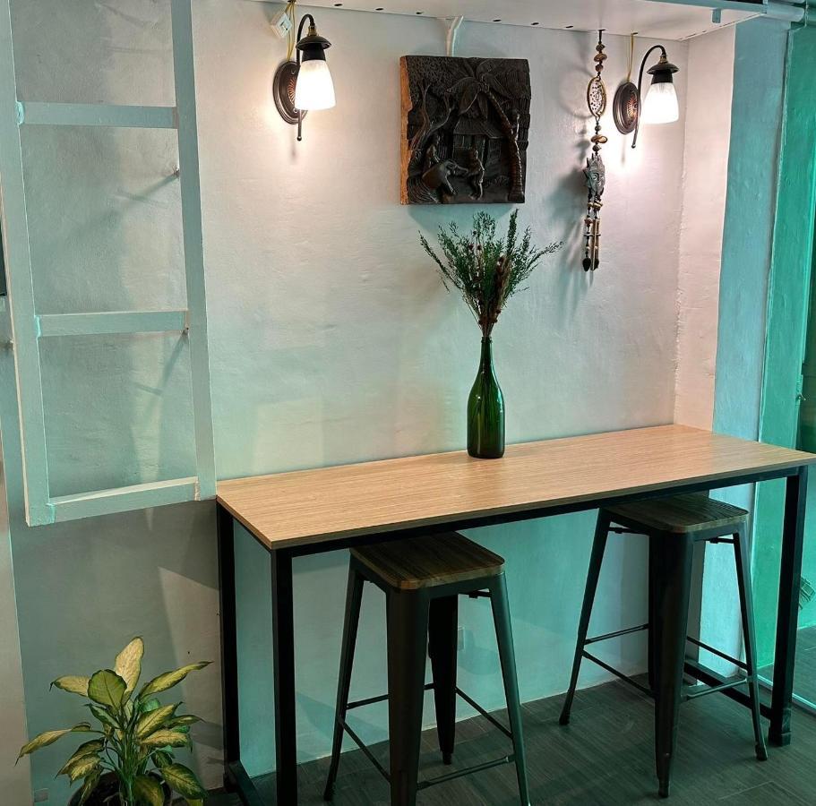 Aden Hotel Makati City Luaran gambar