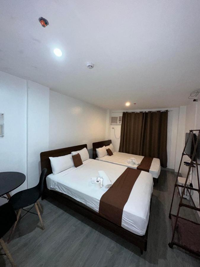 Aden Hotel Makati City Luaran gambar